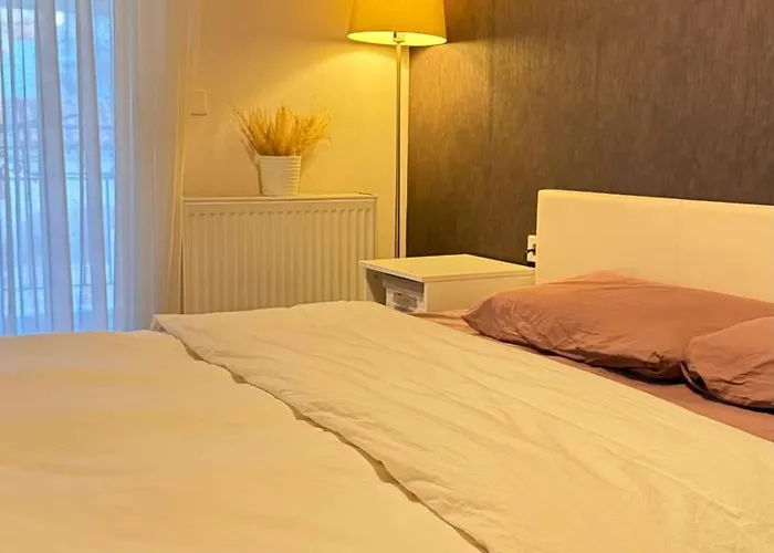 White * Nea Moudania